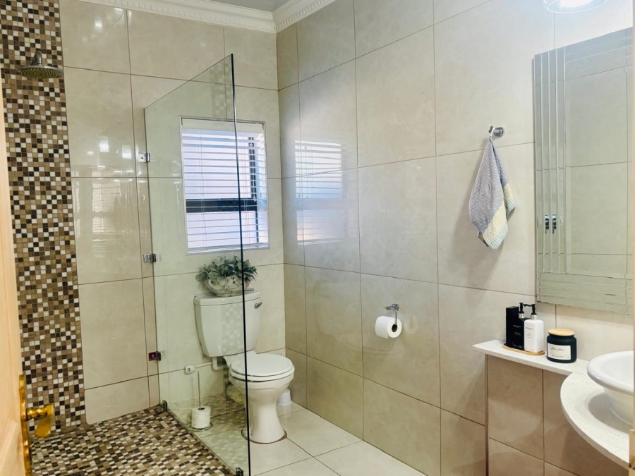 4 Bedroom Property for Sale in Riviera Glen Security Estate Free State